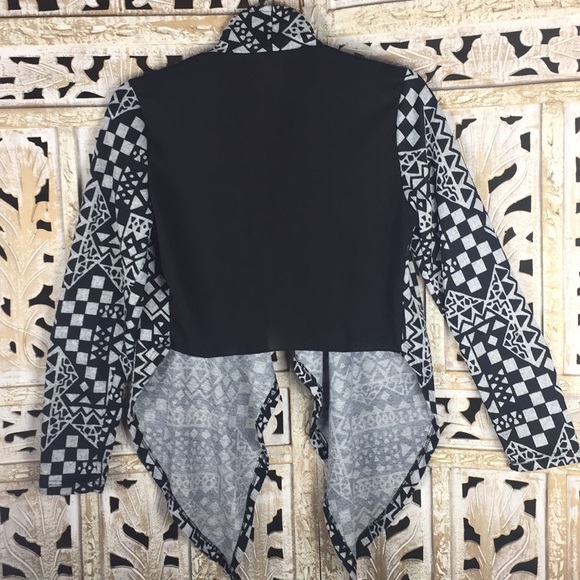 Dots Cropped Open Front Aztec Geometric Cardigan - Picture 2 of 4
